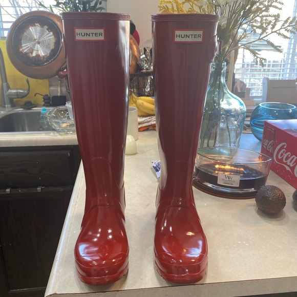 Red tall hunter boots - Picture 1 of 4